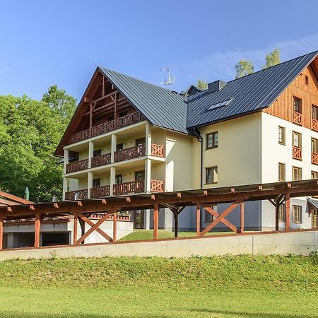 Apartmany Rezac Рокитнице над Ийзероу Екстериор снимка