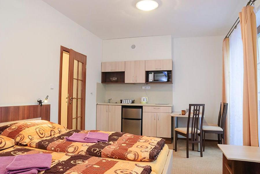 Apartmany Rezac Рокитнице над Ийзероу Екстериор снимка