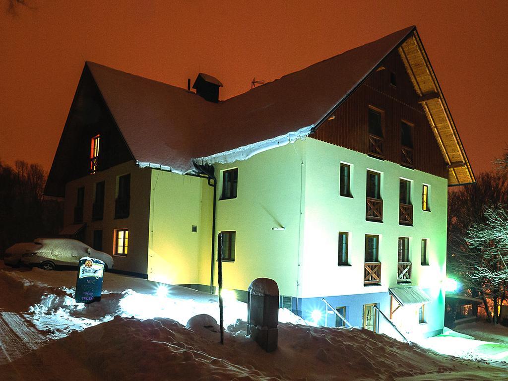 Apartmany Rezac Рокитнице над Ийзероу Екстериор снимка